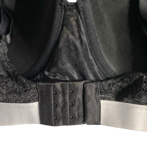 Victoria's Secret Women's Black Lace T-Shirt Push Up Plunge Bra - Picture 3 of 8